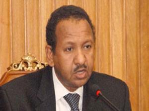 وزير الاستثمار السوداني يصل إلى القاهرة لبحث سبل التعاون
