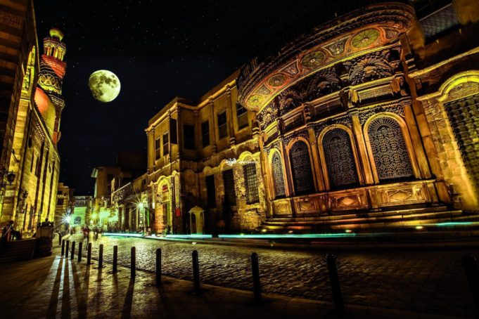 العوامل المؤثرة في العمارة المملوكية في مصر