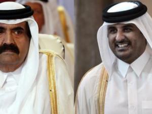 El emir de Catar abdica en su hijo