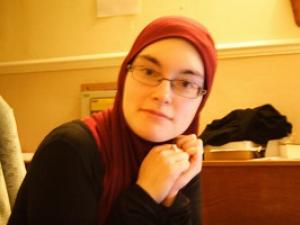 One-day Hijab Leads her to Islam