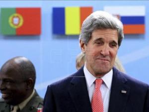 Kerry muestra su respaldo a que "otros países" armen a la oposición siria