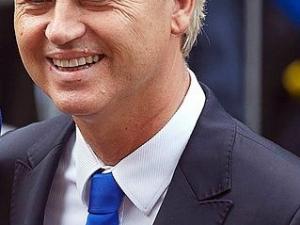 Geert Wilders vows to close mosques