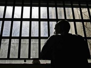 Number of Muslim Prisoners Doubles in UK
