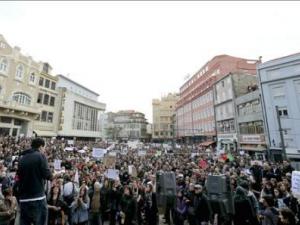 La frustración por los recortes llena Portugal de protestas multitudinarias