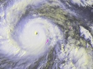 Powerful storm heads for Philippines