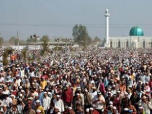 Green Tablighi Ijtima Draws World Muslims