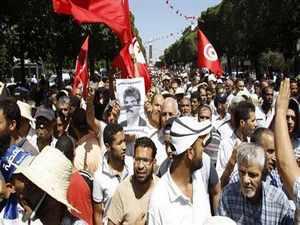 الإسلاميون يحتشدون في تونس دفاعا عن حكومتهم