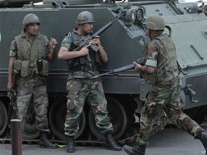 الجيش اللبناني يبدأ انتشاره لاستعادة الأمن في طرابلس