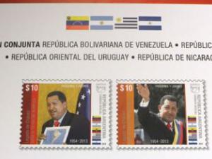 Argentina emite dos sellos postales en honor a Chávez
